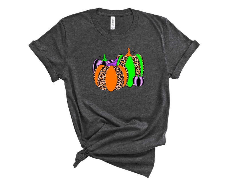 bright halloween pumpkins - Graphic Tee