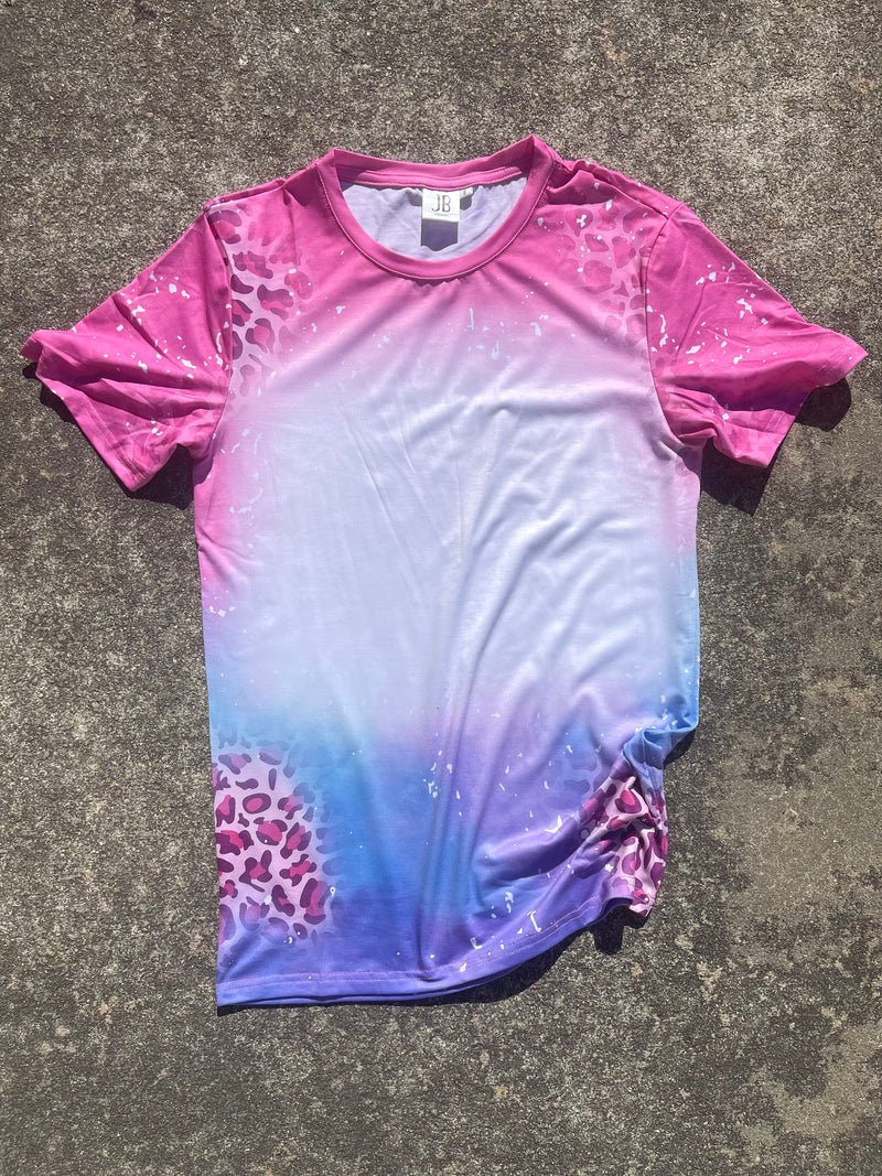 Polyester Bleach T-Shirt - pink/blue/purple leopard